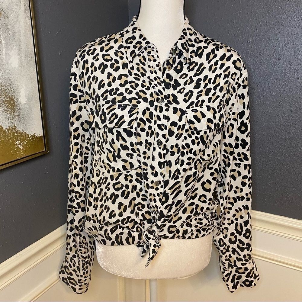Equipment Signature Silk Button Down Shirt - Picture 4 of 13